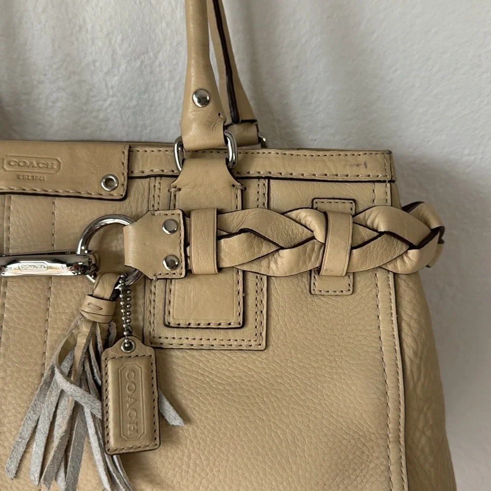 🆕 Coach Hamptons Satchel‎